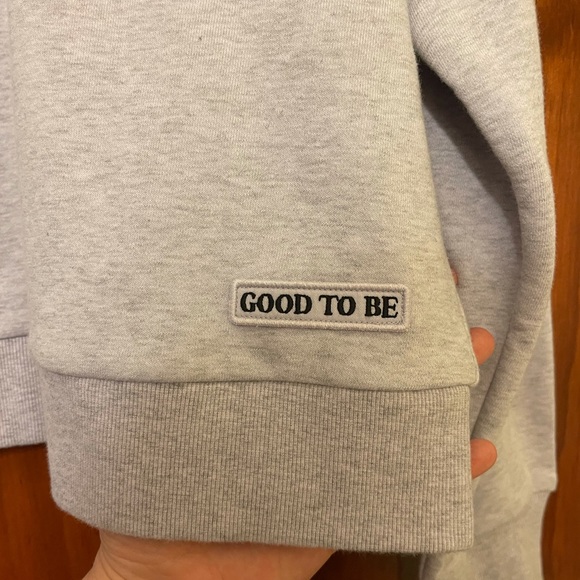 ESSENTIAL SWEATSHIRT - Picture 4 of 11